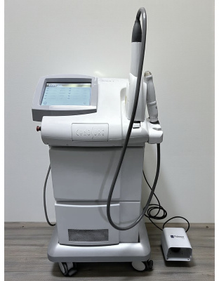 Icon Aesthetic System: Complete Skin Rejuvenation